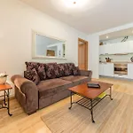 Best Apartments - Jahu